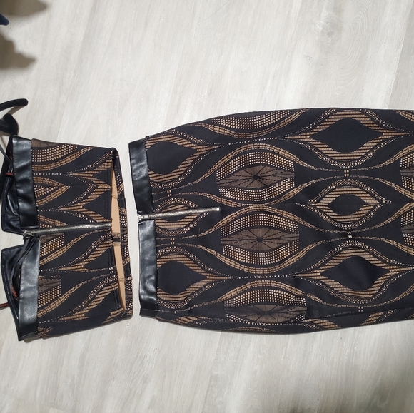 Guess - Picture 3 of 3